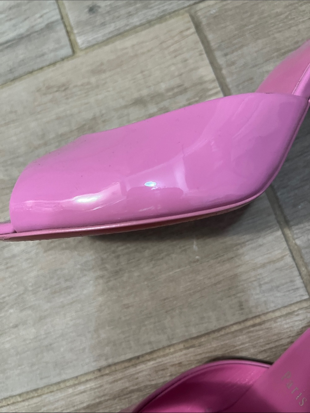 Christian Louboutin Pink Patent Open-Toe Mules Me Dolly - Picture 4 of 12
